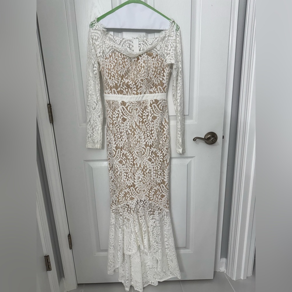 L'ATISTE Tan and Cream Sweetheart Long Sleeve Gown